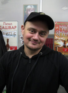 Андрій Кокотюха — біографія, найкращі та усі книги українською. Детективи, трилери, книги для дітей і серії «Вигнанець», «Павутиння мороку», «Таймер війни».